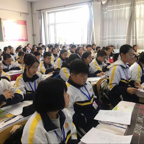 “携手合作，共赢共进”德惠市第二十九中学大学区教研活动成功闭幕。老师的精湛教学，孩子们出色表现！