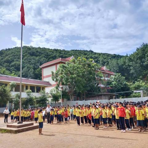 “学党史、感党恩、跟党走”少先队员国旗下讲党史第七期