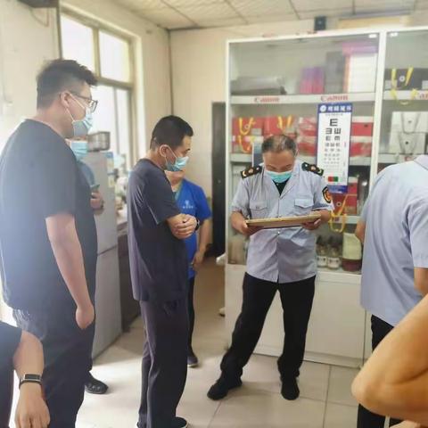 中华街道联合市场所开展非法集资整治行动
