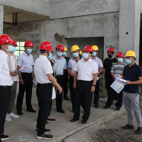 严连勇调研第十二届民族运动会场馆建设推进情况