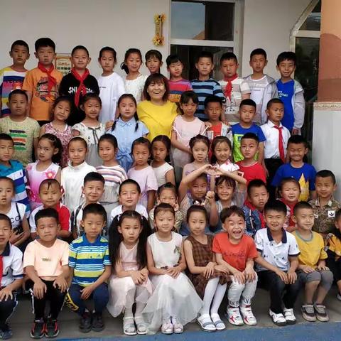 临河五小停课不停学