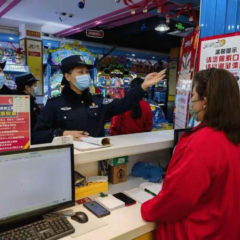 东大街派出所开展夜间治安清查行动