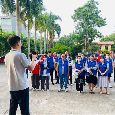 屯城镇组织志愿者赴枫木镇支援抗疫