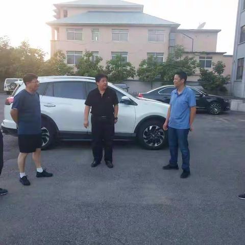 县委常委、组织部部长徐再跃  县人大副主任张英到碱厂镇调研督导防汛工作