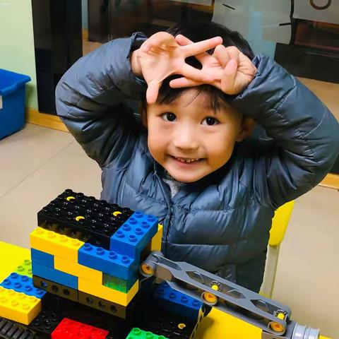黎俊豪小朋友的乐高小小工程师之旅