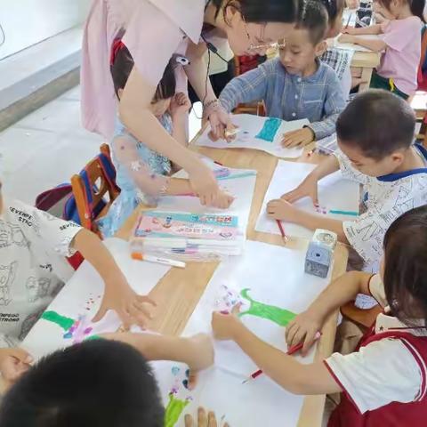 大二班手指画🌈创造瞬间