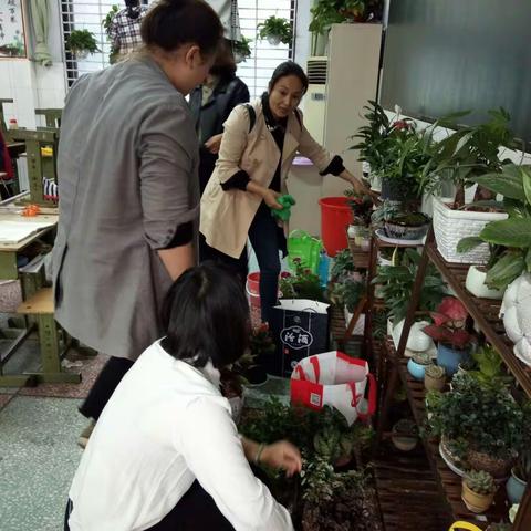 同心、携手 ，共筑成长乐园 ――黄小一（1）班生态文明班级建设（二）