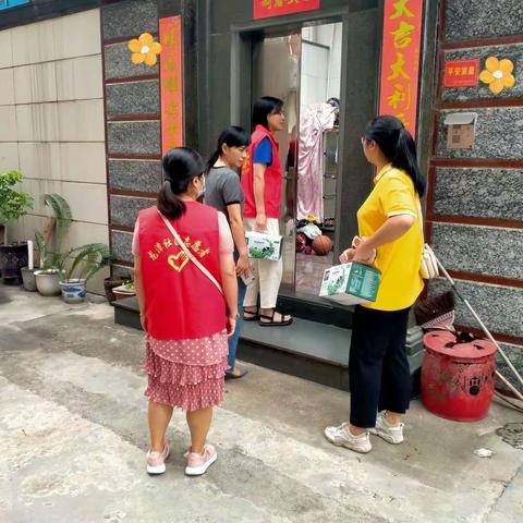 【近邻党建】龙潭社区党支部:情暖六一与爱“童”行