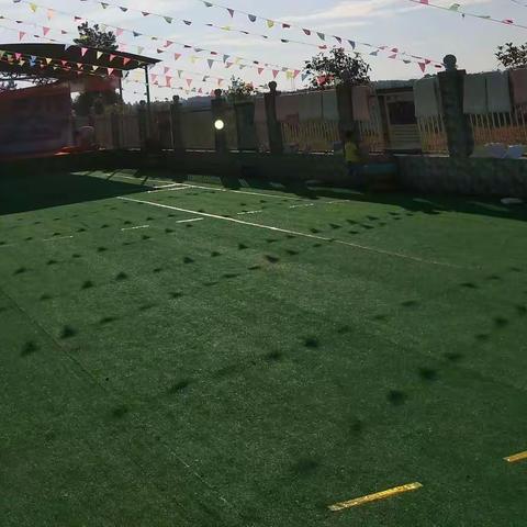 4月1日高峰幼儿园体能活动展示