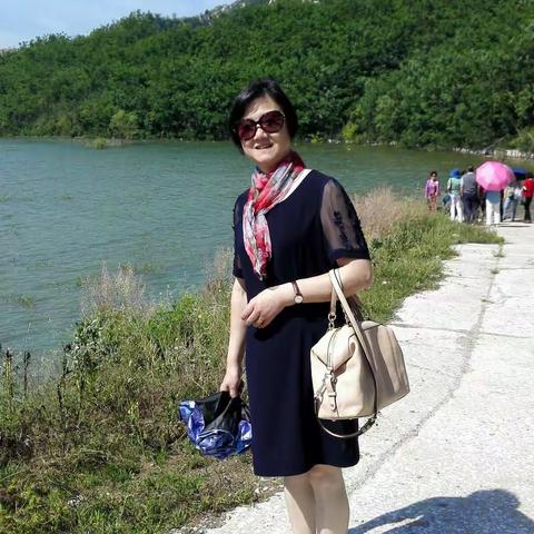 2017.5.12~~5.14同学相聚上海总工会洞庭西山休养院。