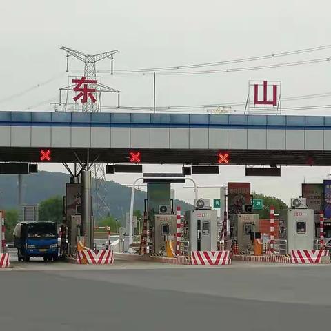 《苏州东山，无锡拈花湾》