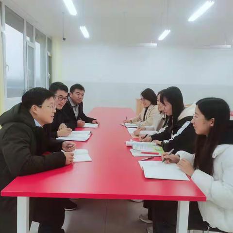 苍龙湖实验学校英语组——课堂展风采，教研促成长