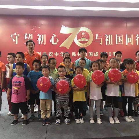 学习打乒乓球喽