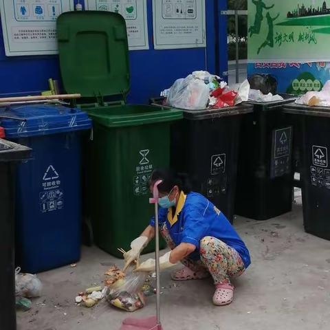 东新商住大厦厨余垃圾简报