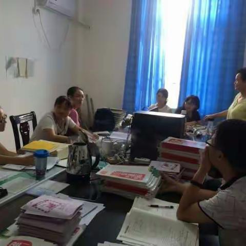 铅山二中八年级英语教研组活动