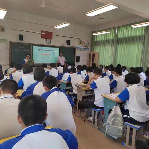 聚焦课堂  提质增效---- 实验中学生物组优质课展示活动