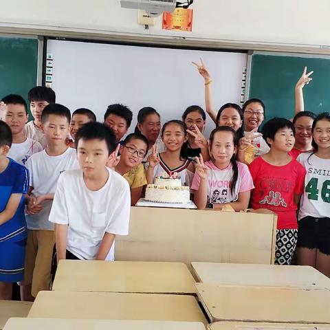 2018我们小学毕业啦！（副本）