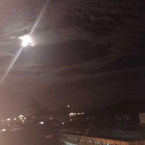 《回首2022----我来总结》小教2105褚校语