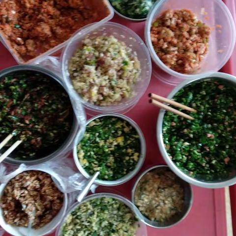 记18年华寺杨双语艺术幼儿园“冬至我们一起包饺子”活动