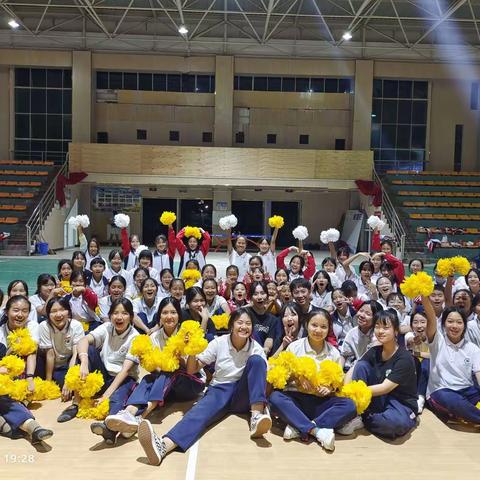 普洱第二中学啦啦操队再创佳绩！在2021—2022年全国啦啦操联赛中获两金一银