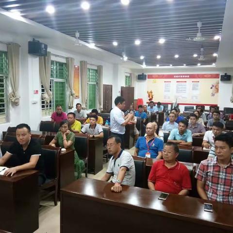 精准扶贫夜校知识学习