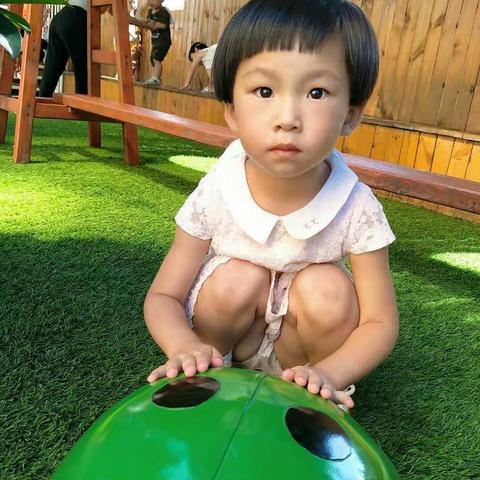 江华红黄蓝幼儿园暑假刘嘉妍回忆录 - 美篇（副本）