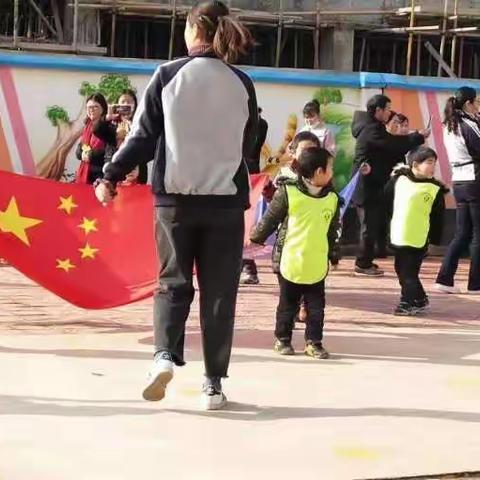 “快乐无极限，亲子嗨翻天”――大石乡中心幼儿园亲子运动