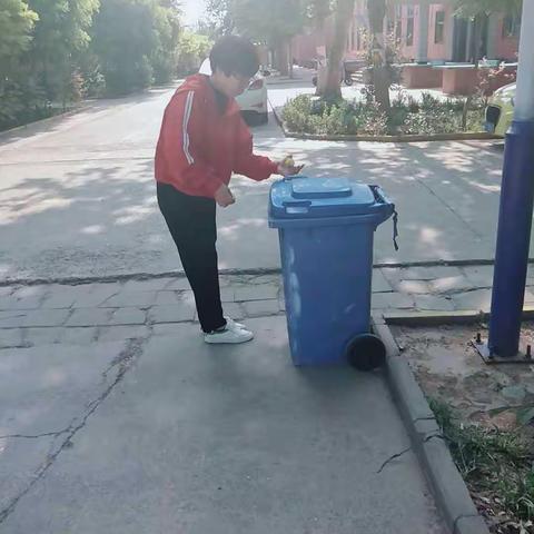 捡拾的是垃圾，树起的是文明