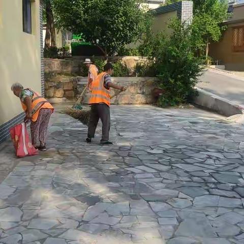 迎国庆我们环卫人在行动