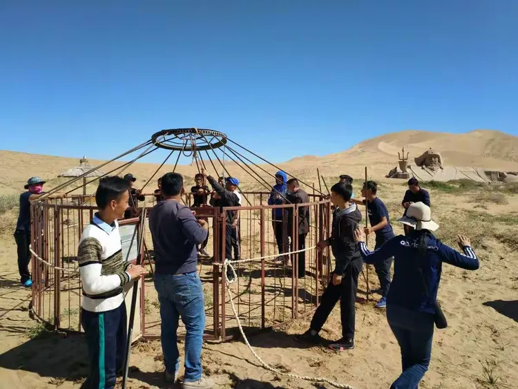 涨知识了！蒙古包是怎么搭起来的？？？往下看！！！😊