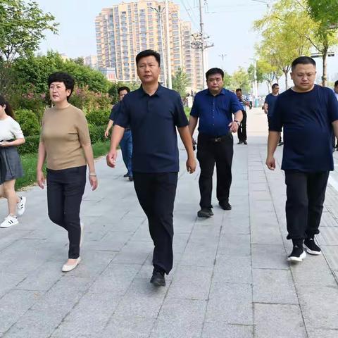 9月6日上午，定陶区委副书记惠彦超带队开展“步行全城 丈量文明”活动