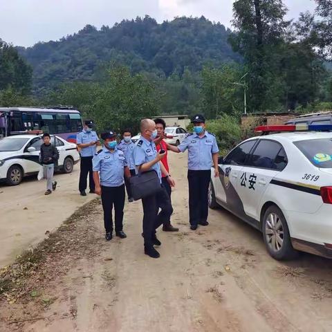 以坚守铸就中秋最美风“警”线