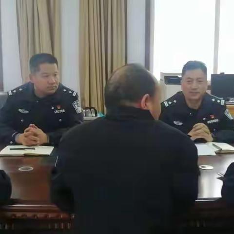 区局党委委员、副局长李鑫、党委委员胡景林深入店子派出所检查督导工作