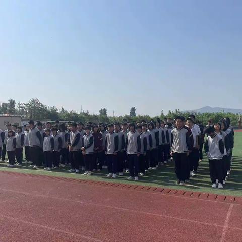 铭记历史，心系国防   五峰山初级中学国防演练