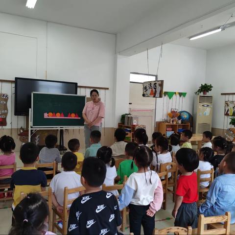 成长路上展风采 ——康庭茗苑幼儿园新教师汇报课活动