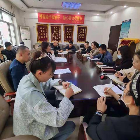新抚区人社局积极开展城镇新增就业推进会