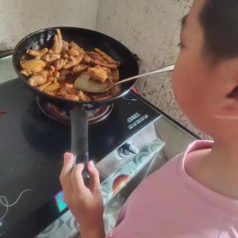 淡然一笑的美篇