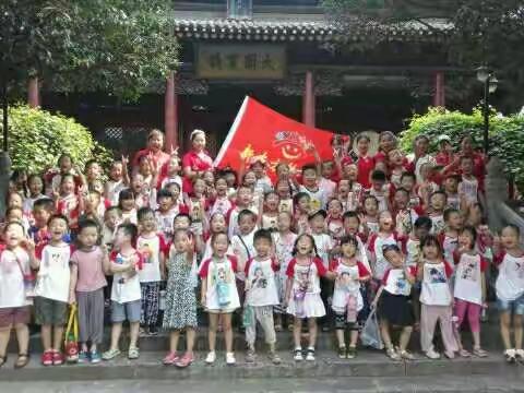 新东方幼儿园～～牛津一班一周精彩瞬间。