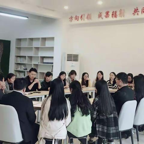 青蓝结对清秋始，惟愿枝间子初成