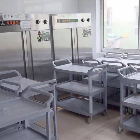 县纠风办到我园督办省标准化食堂建设