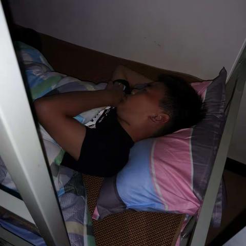 扬帆起航  六班最棒