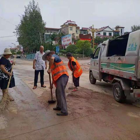 环境卫生管理一所冲洗城区暴雨后淤泥