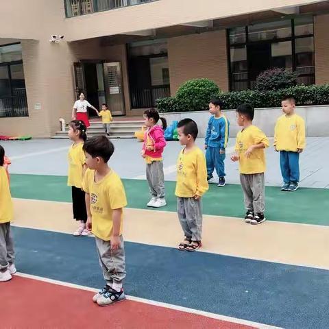 东湖景园晶晶幼儿园——中秋节快乐