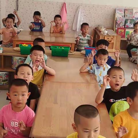 好习惯从点滴做起 ——第一小学附属幼儿园中一班幼儿一周习惯养成记