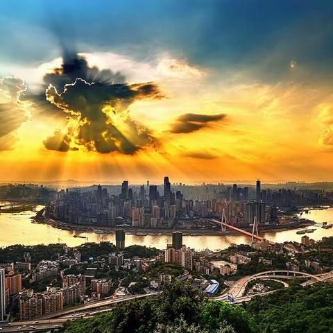 5月23日张氏家族一行人来到重庆旅游