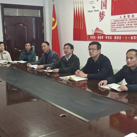 榜样力量振人心，立足本职做奉献—定西市体育运动学校观看《榜样5》