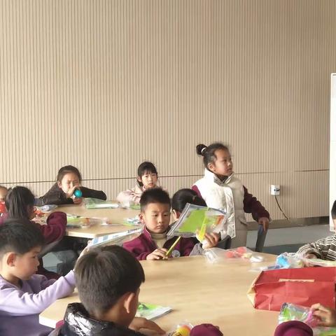 城东小学一年级1班STEM主题课程Lesson 2《出发吧，种子》