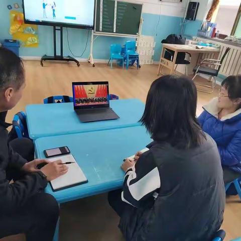 学习贯彻二十大精神  做新时代的幼教人            ——京陵幼儿园