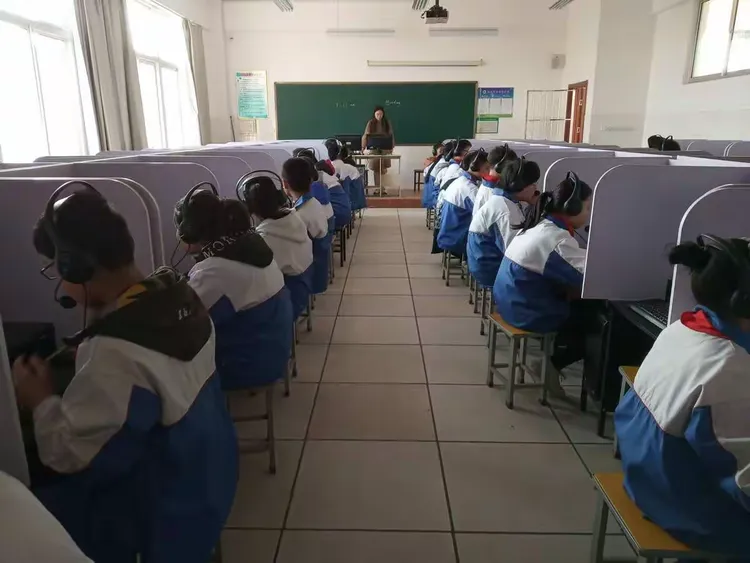 辛勤耕耘,静待花开——兴安街道白芬子初级中学英语听说素养展示活动