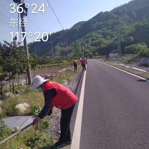 改善环境卫生   共筑美丽家园